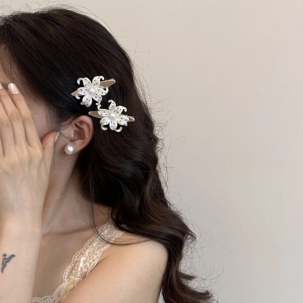 Acrylic Flower Hair Clip